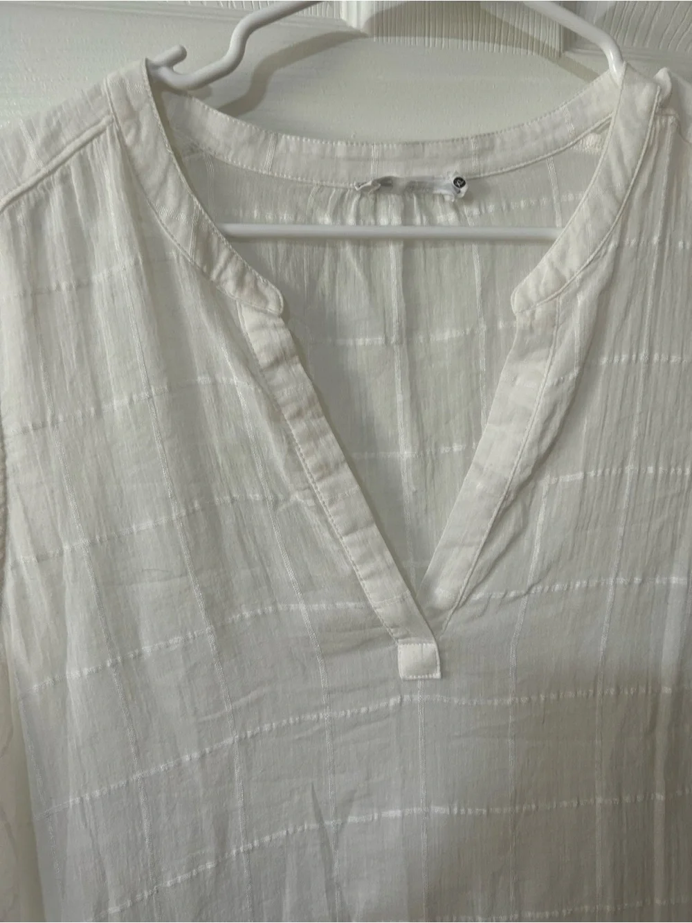 Carve Designs XL Dylan Tank in white. - Picture 4 of 6